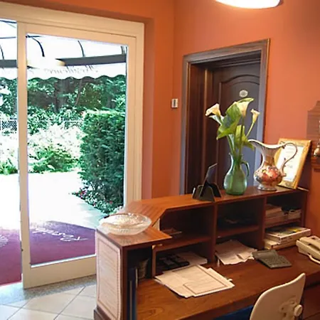 Belvilla By Oyo Bilo Garden Due Bis Apartment